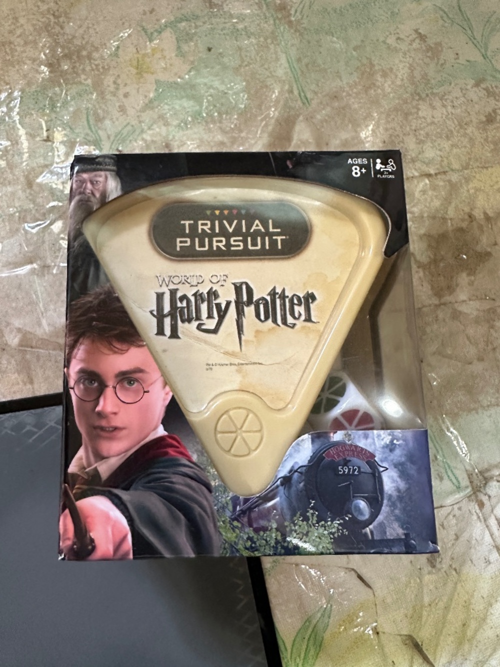 World of Harry Potter Trivial Pursuit Game Hasbro USAopoly Quickplay Travel